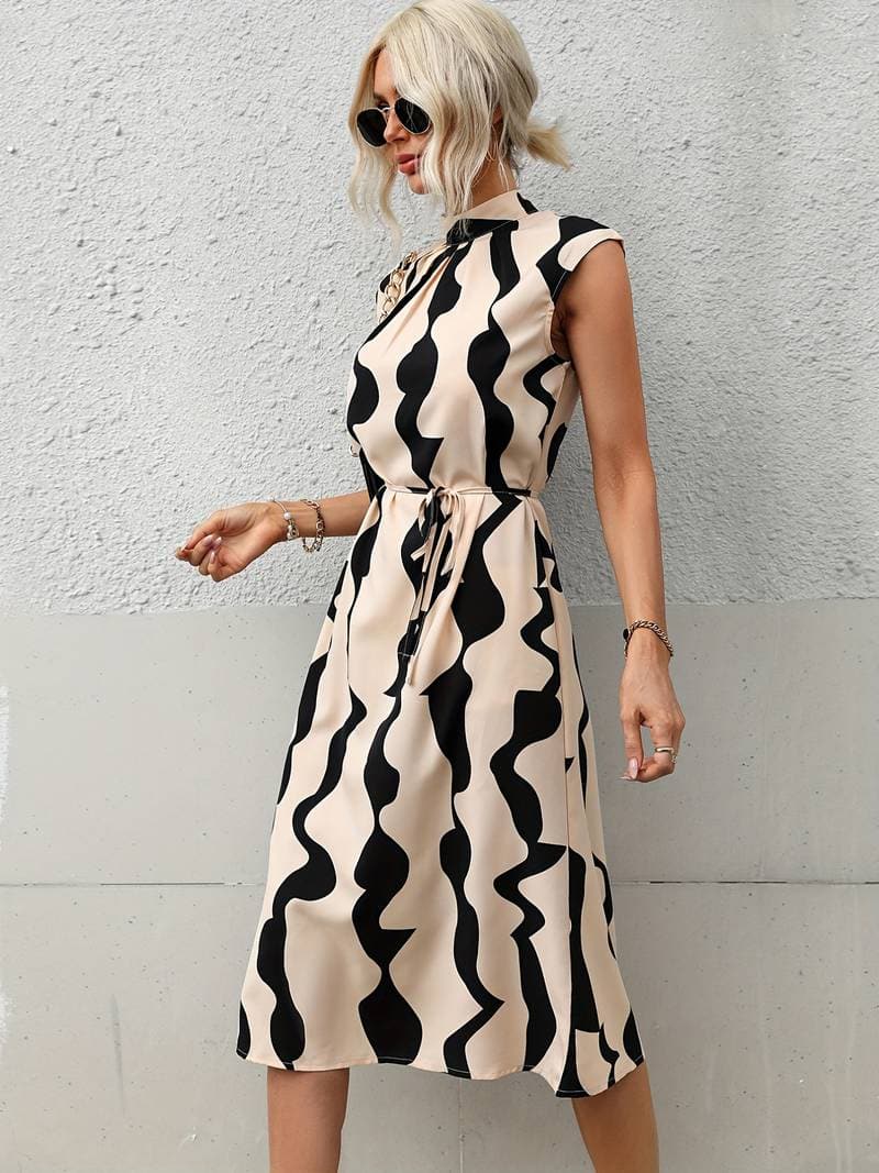 Valenzora | Ärmelloses Kleid, hoher Kragen, verstellbare Taille, knielang, elegantes Design