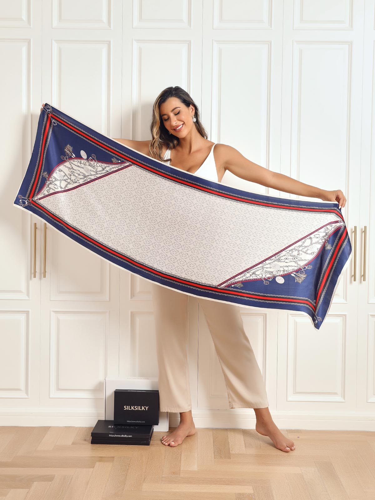 Valenzora | Luxurious women's scarf made of mulberry silk