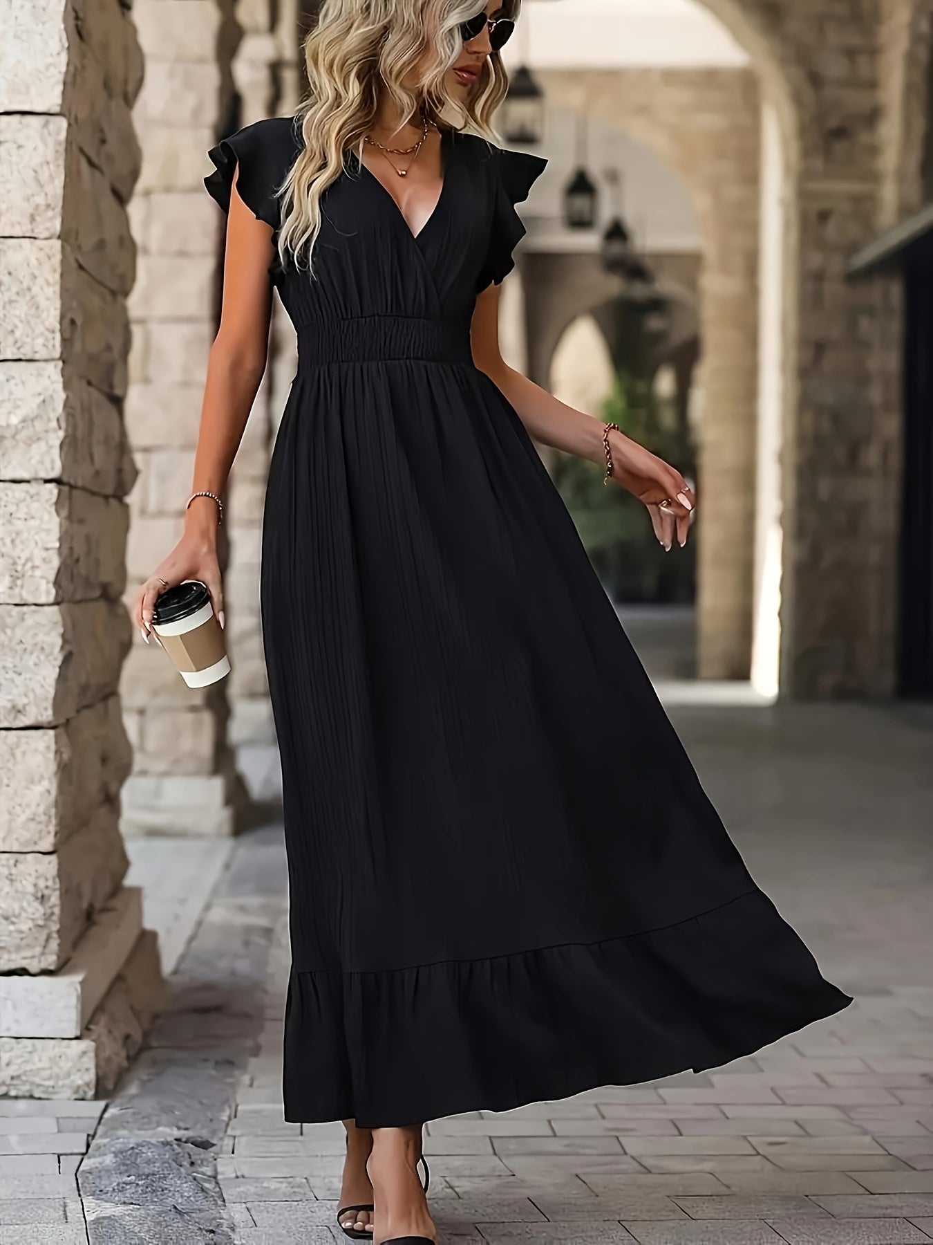 Valenzora | Damen V-Ausschnitt Rüschenkleid mit kurzen Ärmeln