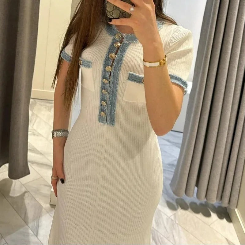 Jeans-Patchwork-Strickkleid mit Knöpfen