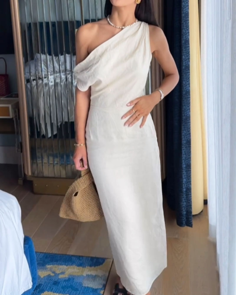 Linen dress with slanted shoulders