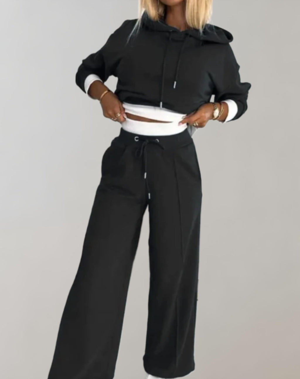 Valenzora | Damen Lounge Set mit Kapuze und weiter Hose
