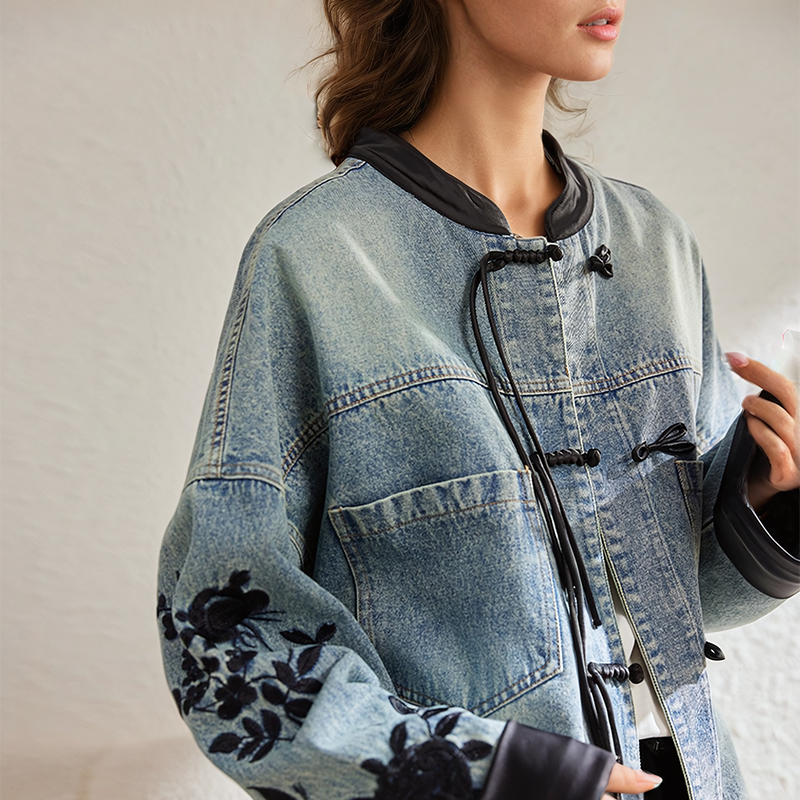 Valenzora | Jeansjacke mit Vintage-Blumenmuster