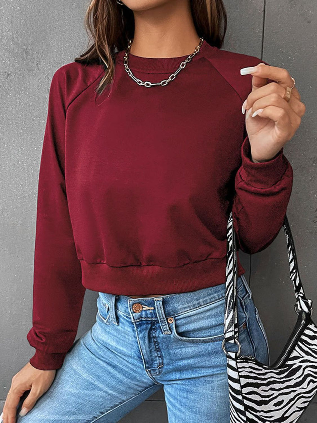 Valenzora | Stylischer kurzer Winter-Streetwear-Pullover für Damen