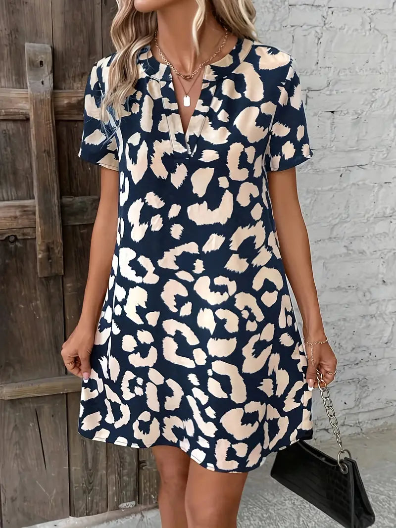 Valenzora | V-Ausschnitt-Kleid für einen femininen Stil