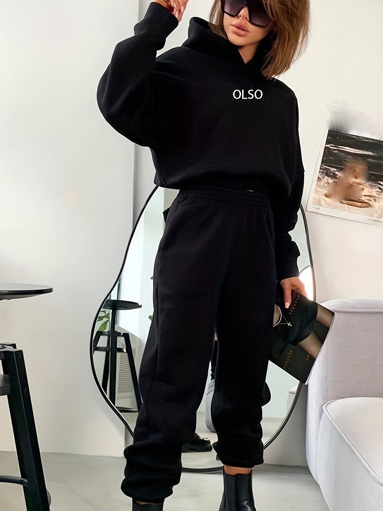 Valenzora | Oslo Damen-Set – Zweiteiliges Set bestehend aus einem Hoodie und einer Sweathose für einen lässigen Stil und maximalen Komfort.