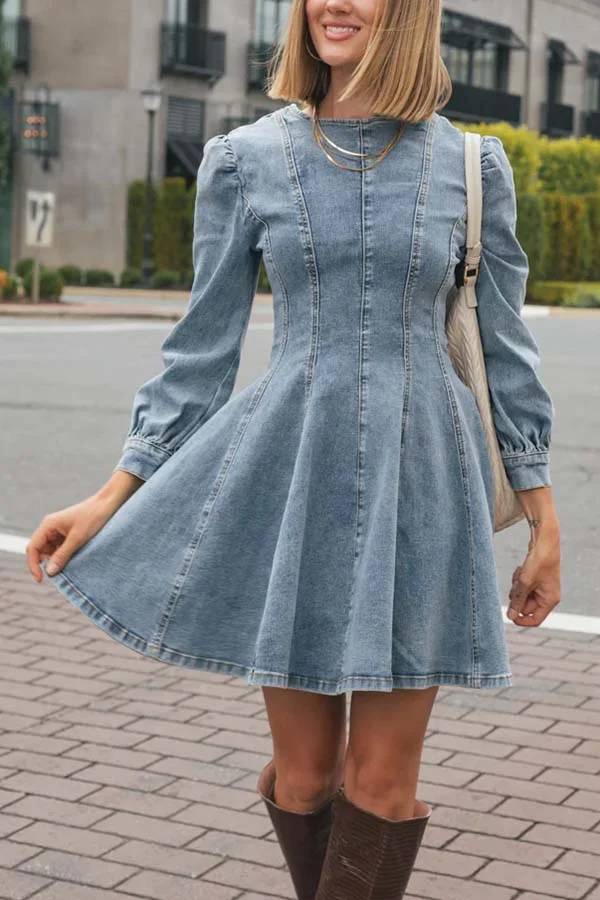 Valenzora | Fade Into You Denim Princess Line Mini-Stretchkleid mit ausgestelltem Rock und Reißverschluss hinten