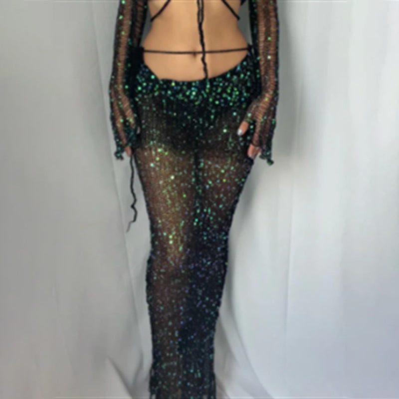 Valenzora Two-piece long-sleeved sequined knit top with neckline and bodycon skirt