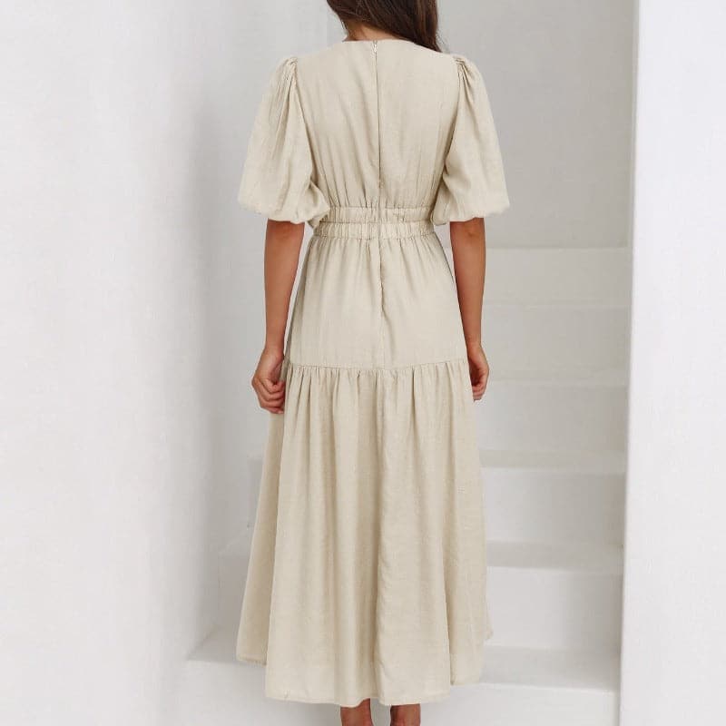 Valenzora | Midi-Kleid, V-Ausschnitt, kurze Puffärmel, figurbetonte Silhouette, leicht und fließend