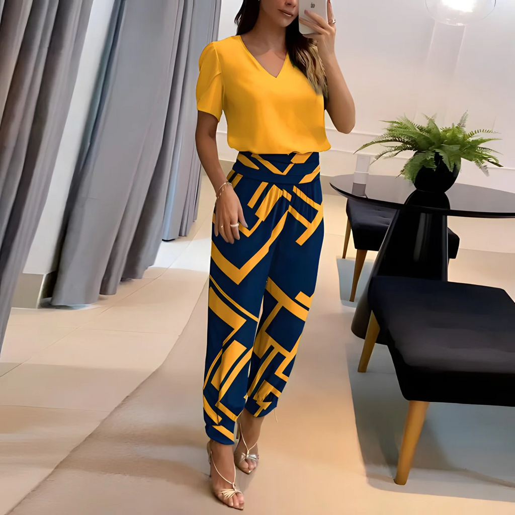 Valenzora | Elegant blouse and trousers set for women | Stylish and comfortable outfit