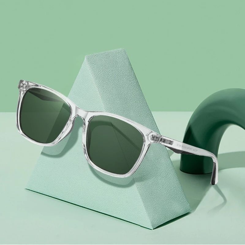 Valenzora | Klassische Sonnenbrille mit transparentem Rahmen