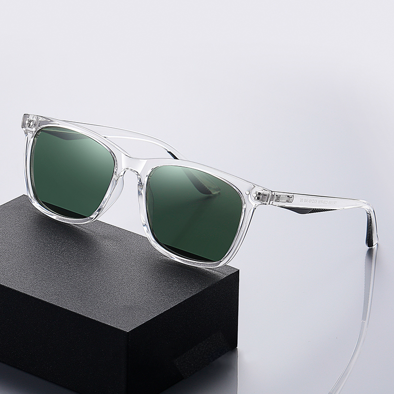 Valenzora | Klassische Sonnenbrille mit transparentem Rahmen