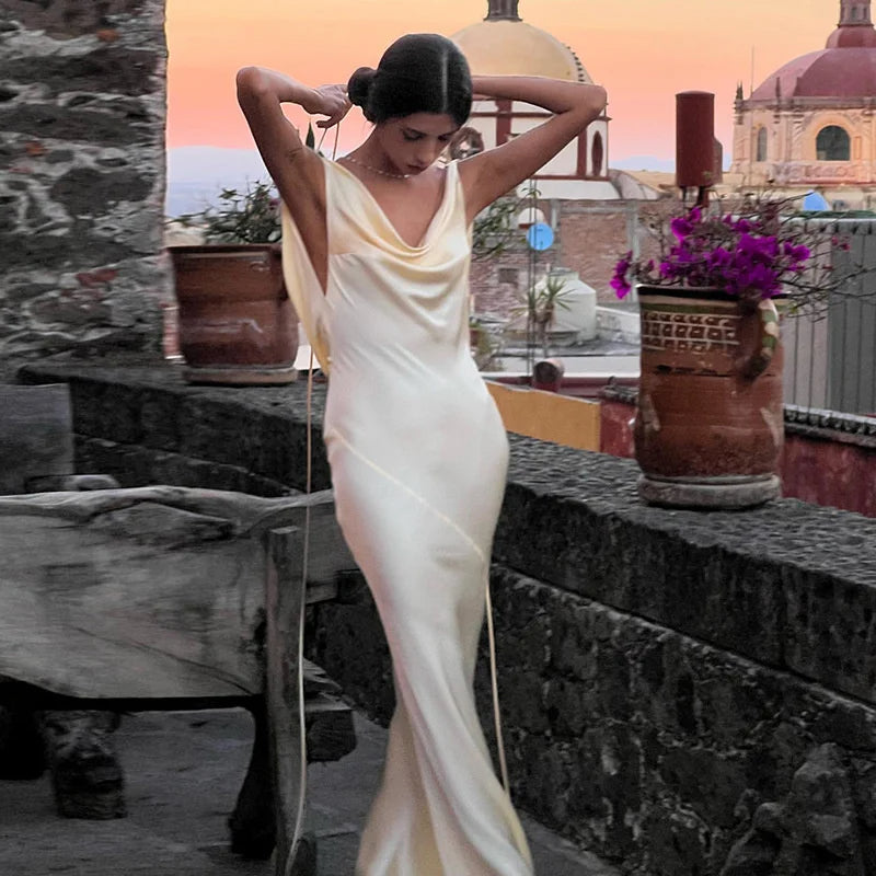 Valenzora | Elegant mermaid-style dress with a waterfall neckline