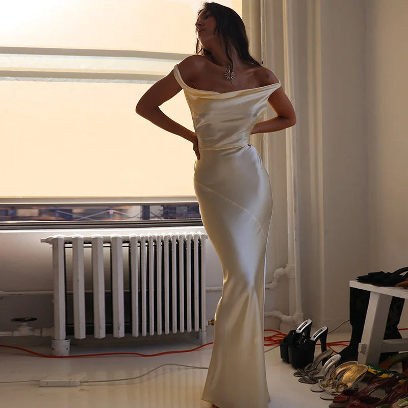 Valenzora | Elegant mermaid-style dress with a waterfall neckline