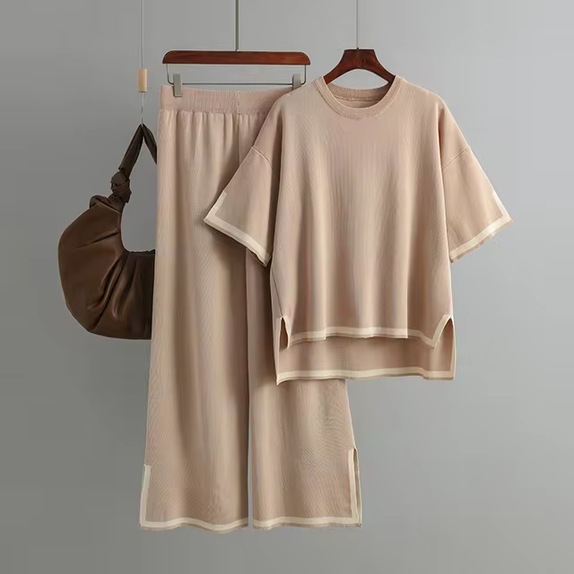 Valenzora | Elegantes kurzärmeliges zweiteiliges Set aus Eisseide