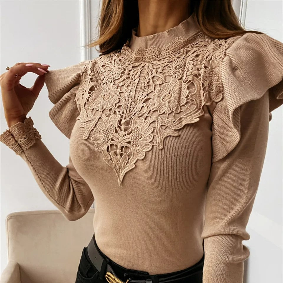Valenzora | Turtleneck sweater with ruffles and lace details