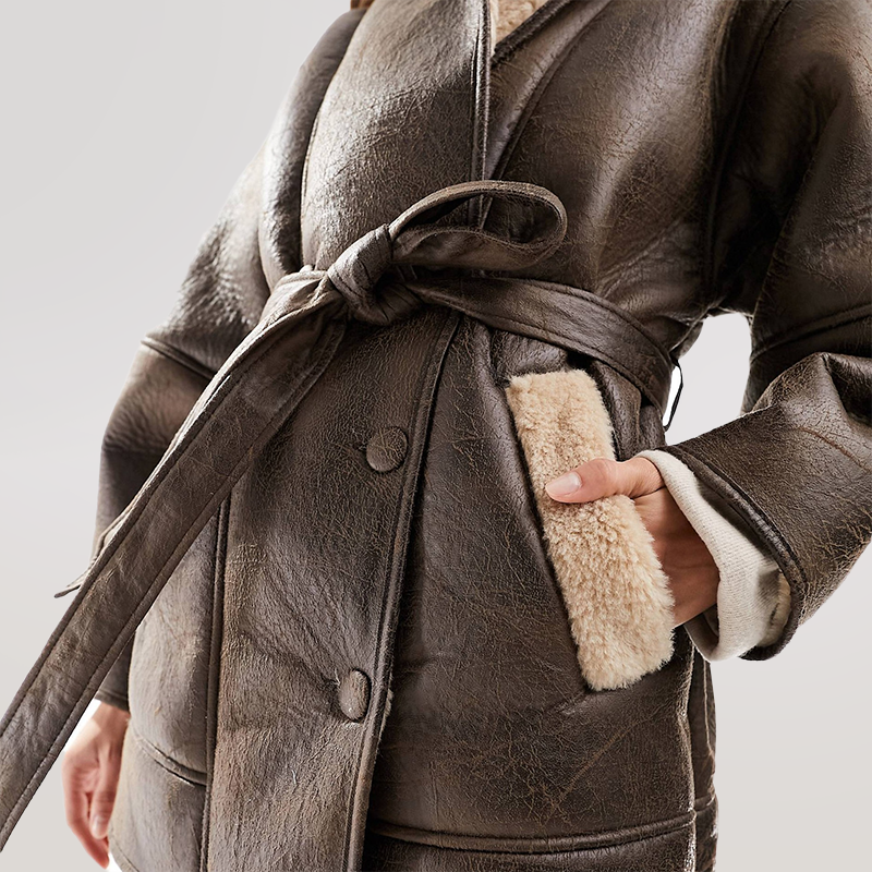 Valenzora | Kunstlederjacke mit Sherpa-Futter und Gürtel
