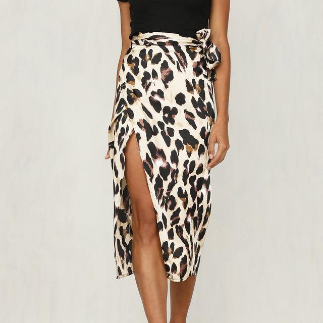 Valenzora | Elegant leopard print skirt