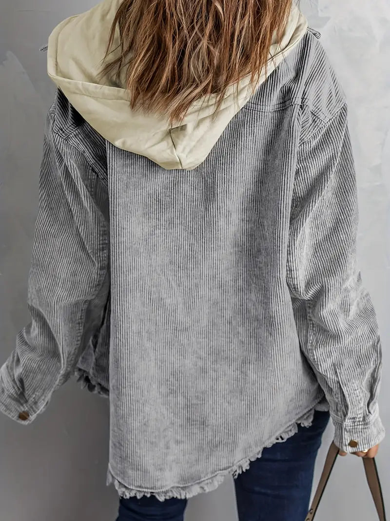 Effortless and trendy jacket