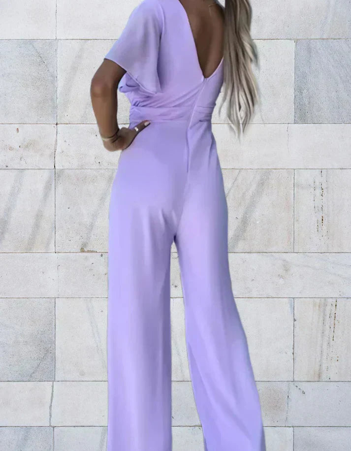 Valenzora | Stylischer Jumpsuit mit tiefem V-Ausschnitt und kurzen Ärmeln für einen eleganten und modischen Look