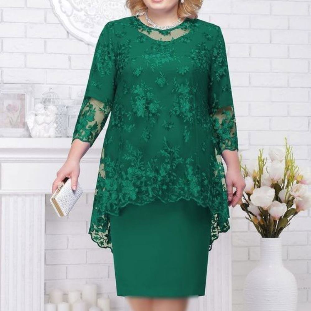 Valenzora | Elegant lace pattern 3/4 sleeve women's evening dress