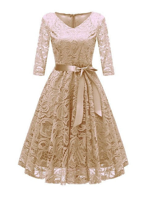 Valenzora | Elegant V-shaped lace evening dress