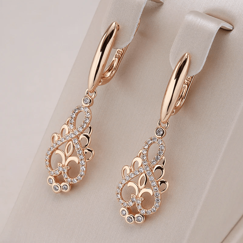 Valenzora | Elf Earrings with Zirconia in Gold