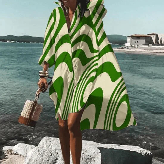 Valenzora - Knee-length dress with unique print