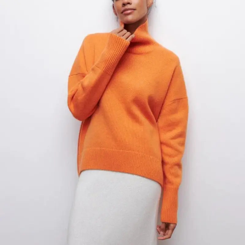 Valenzora | Warm roll-neck sweater in a simple design for women
