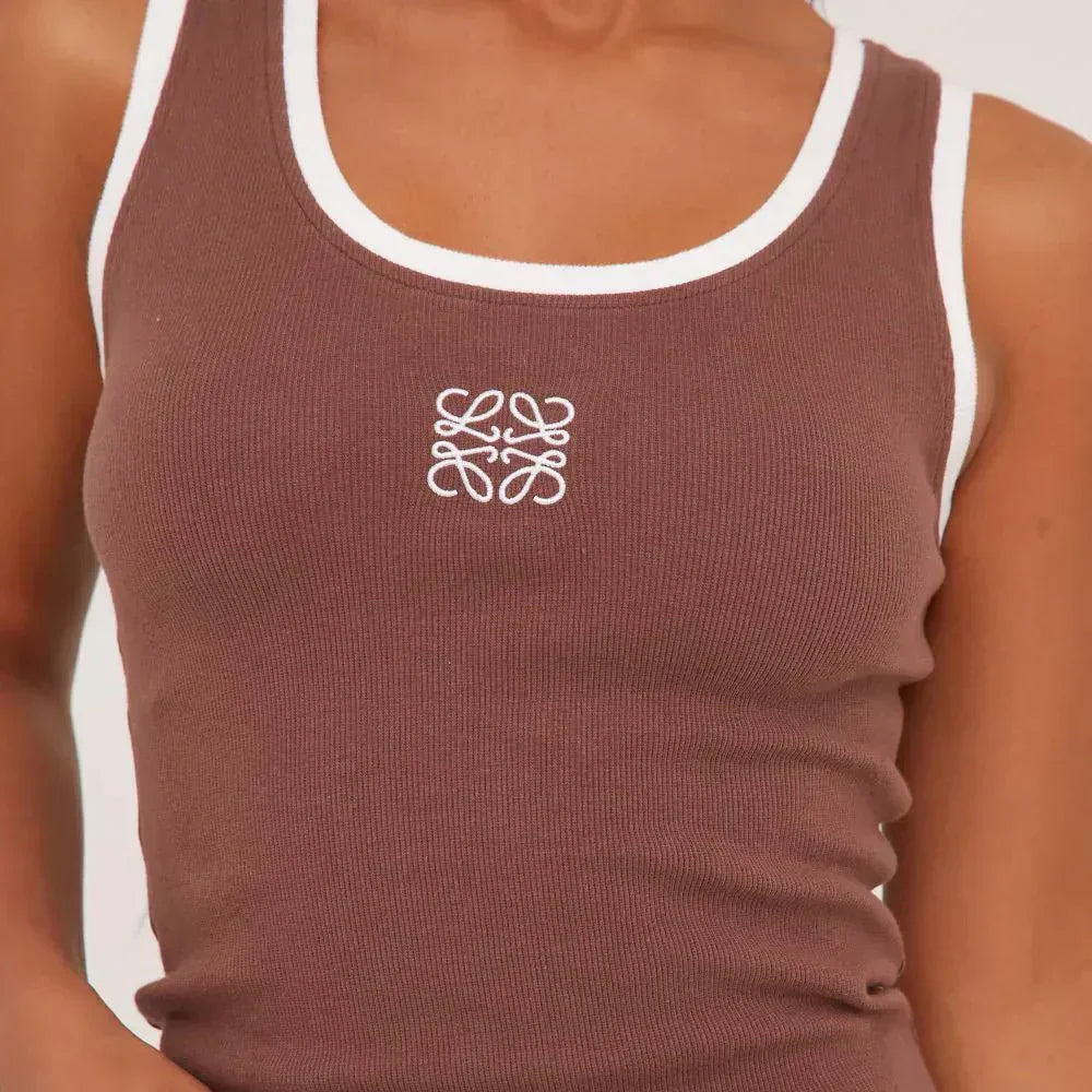 Valenzora | Ribbed tank top with delicate embroidery