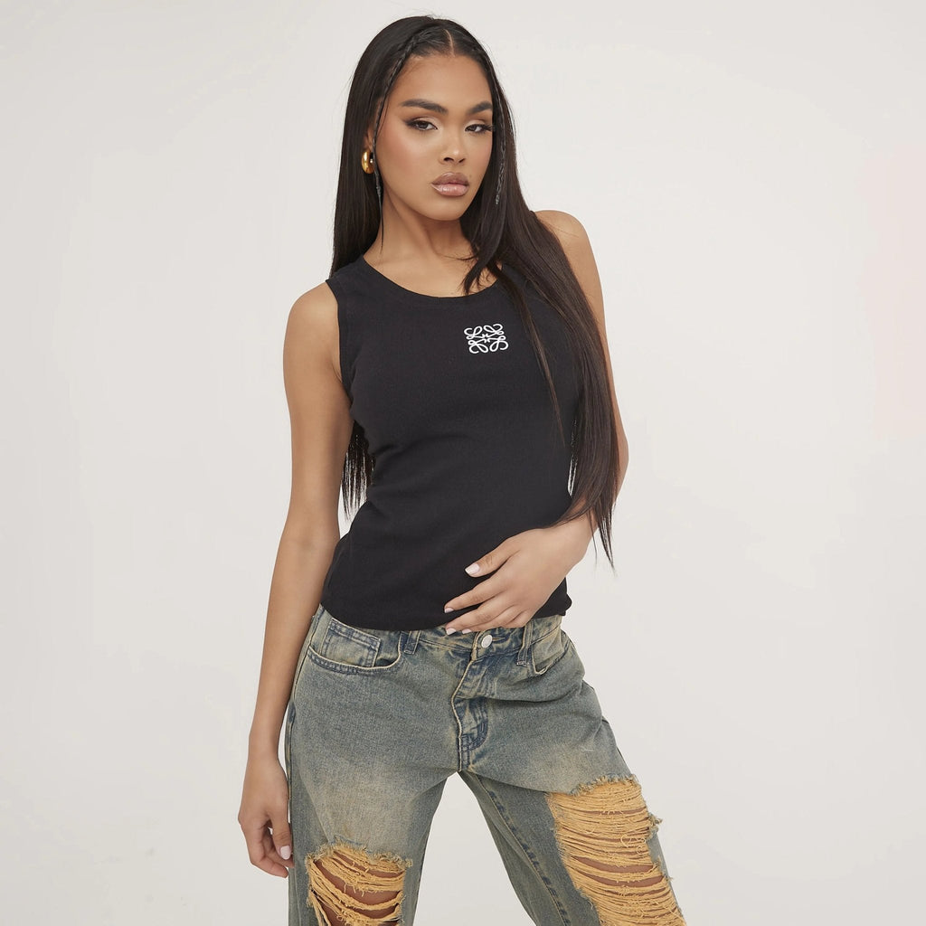 Valenzora | Ribbed tank top with delicate embroidery