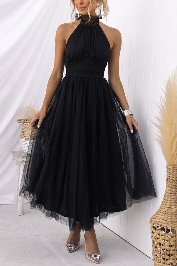 Valenzora | Halterneck Evening Dress Tulle Layers Elegant Formal Wear