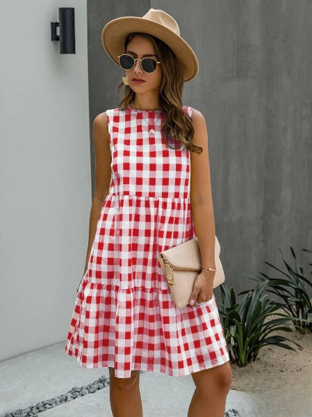 Valenzora | Fashion, Loose-fitting women's dress with round neckline, checked pastel medium skirt