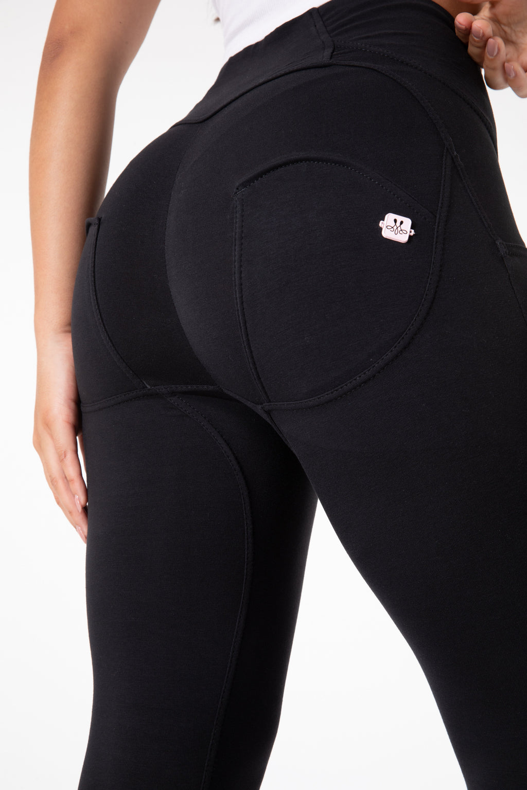 Valenzora | Tight black leggings with a high waist