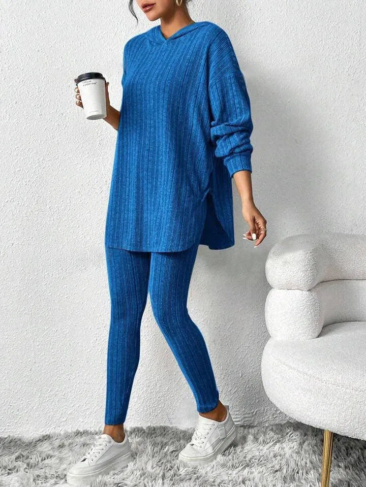 Valenzora | Women's long-sleeved set with a wide-cut hooded top in a solid color stripe