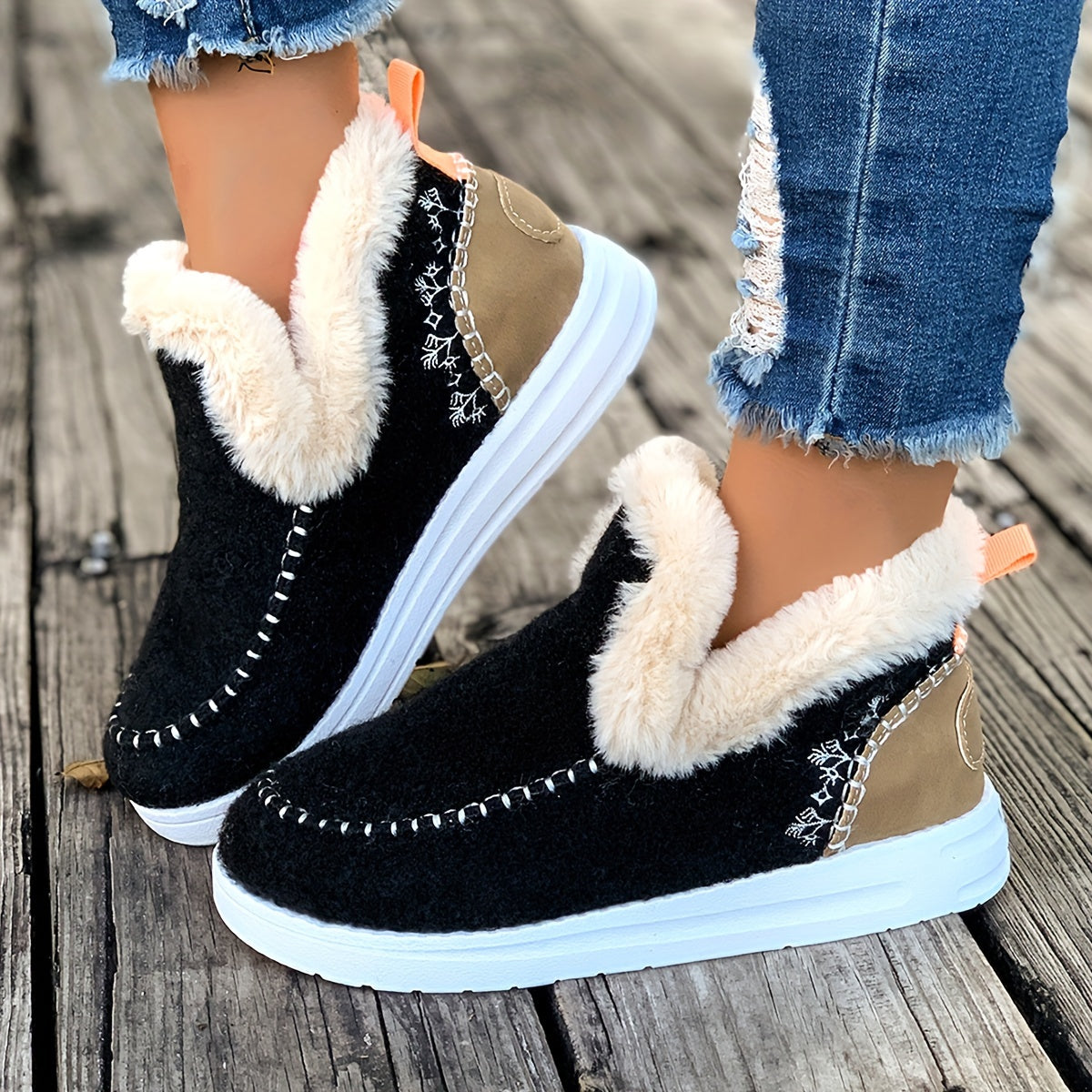 Valenzora | Kuschelige Winterpantoffeln für Damen: Fleecefutter, PU-Sohle und weiche Stoffkonstruktion