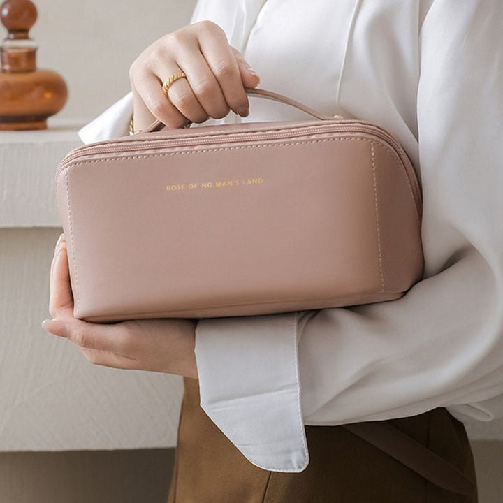 Valenzora - Luxury cosmetic bag