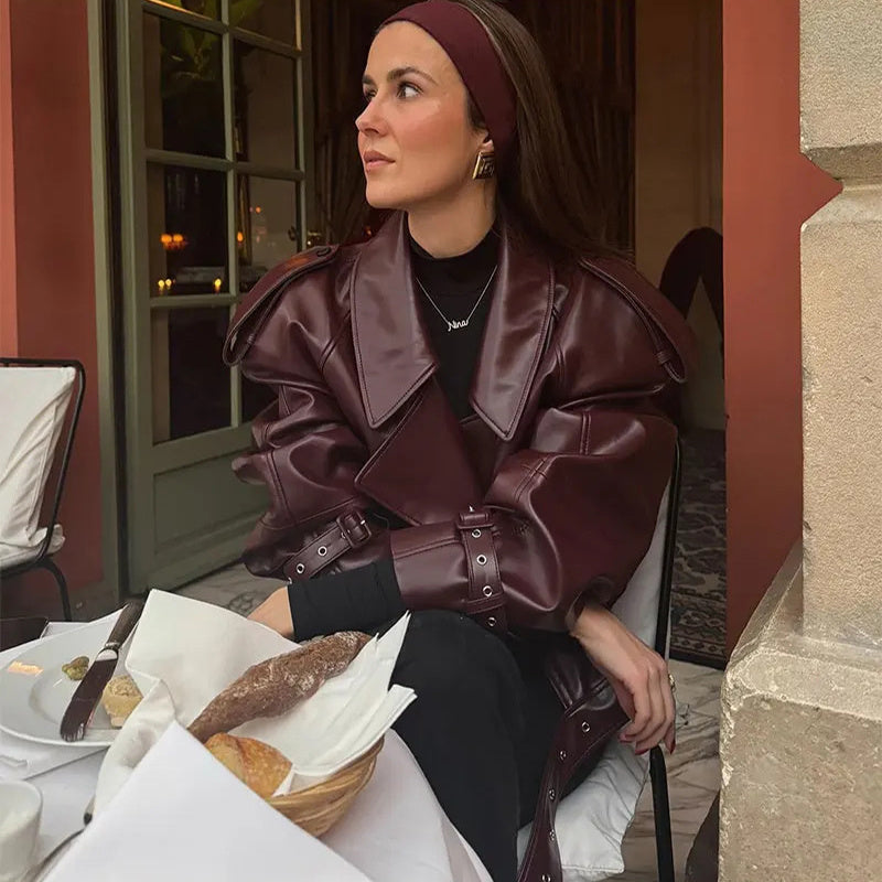 Valenzora | Short jacket made of luxurious Bordeaux glossy leather