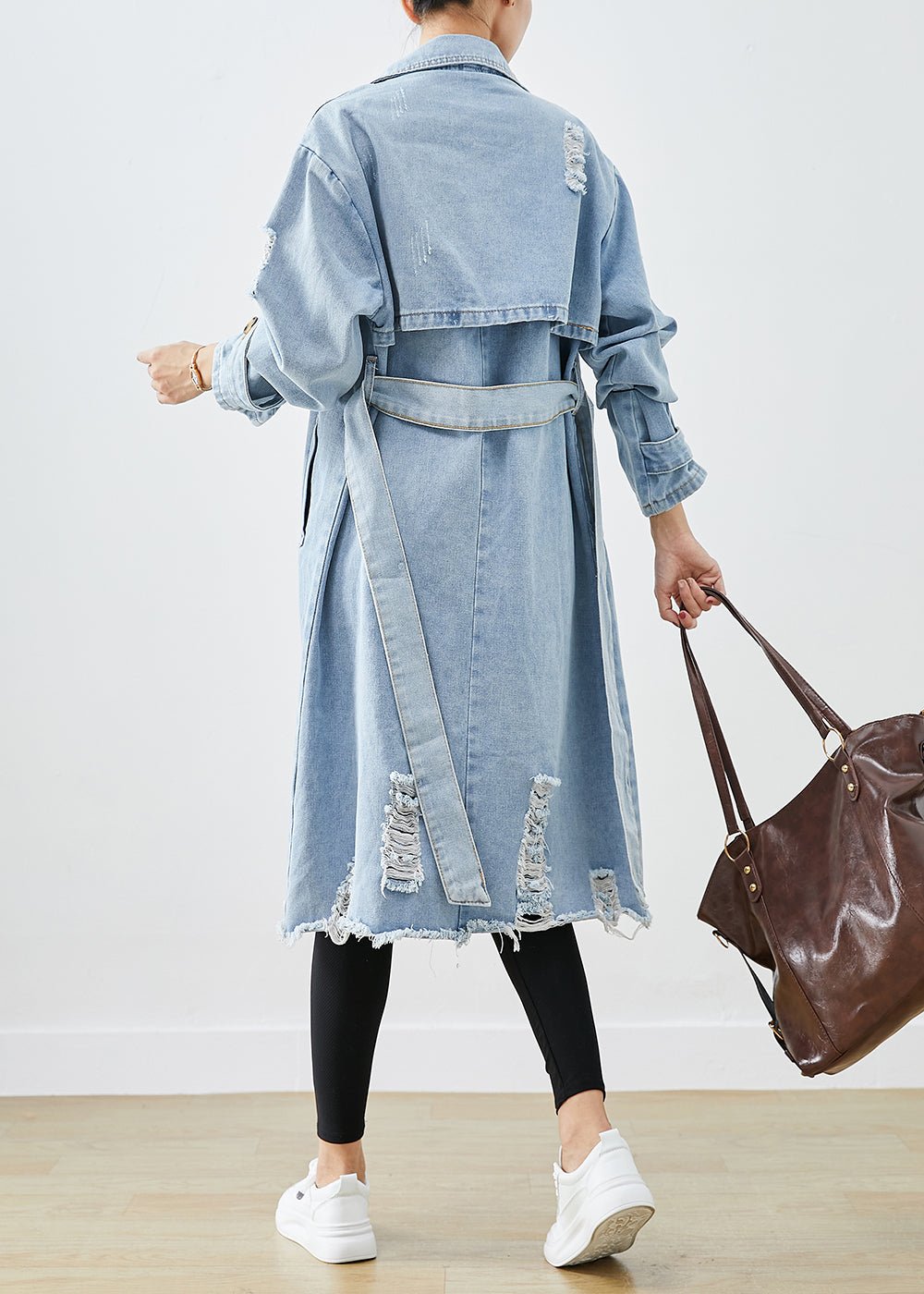 Valenzora | Feminine elegance in a women's denim coat - Winter season 2026