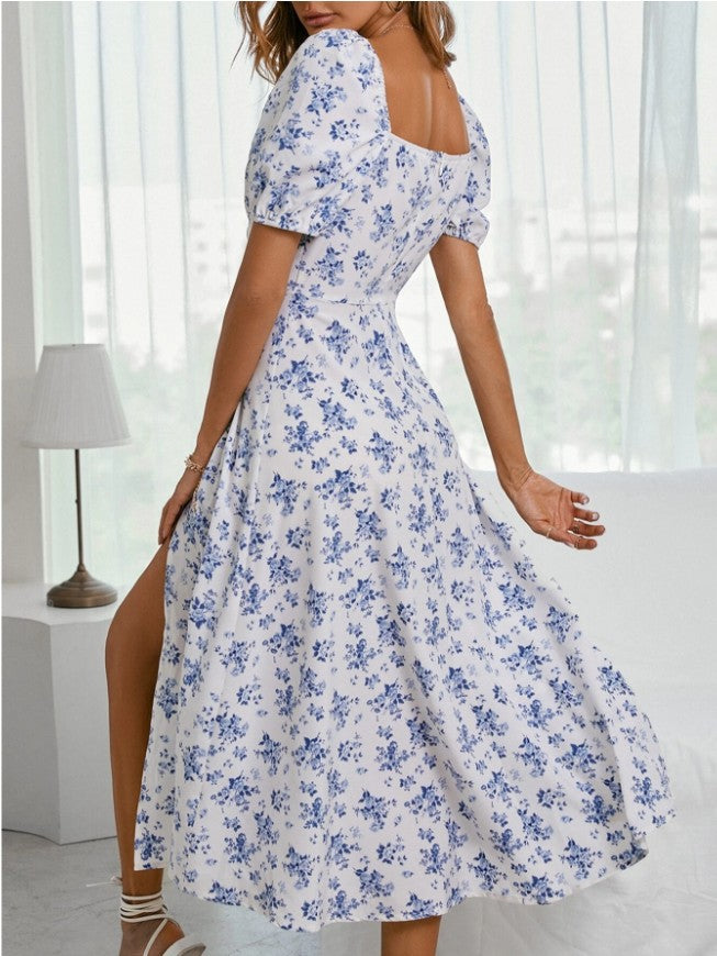 Valenzora | Floral dress with tied front, puff sleeves, roses, center front