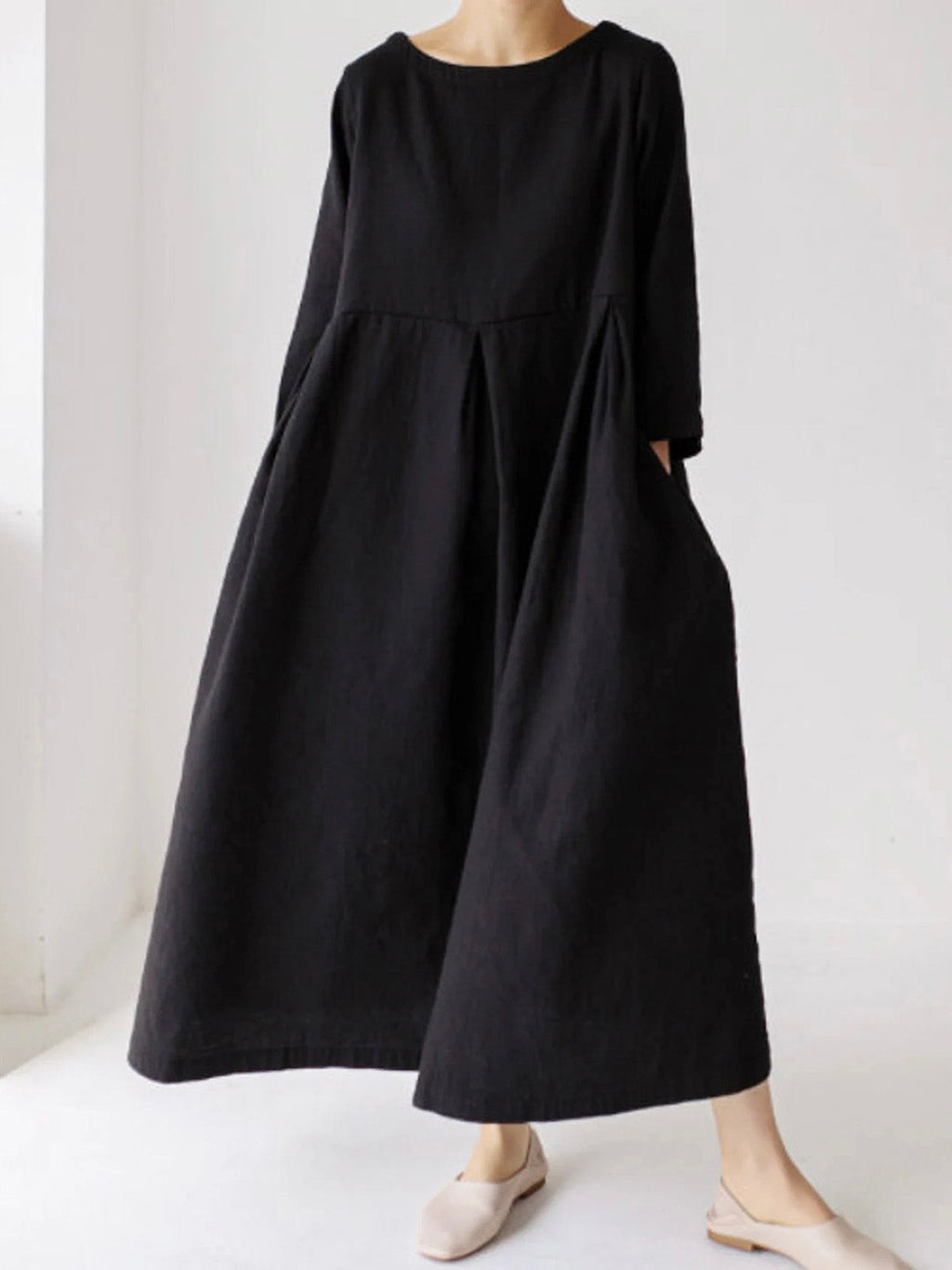 Valenzora | Loose linen dress with side pockets