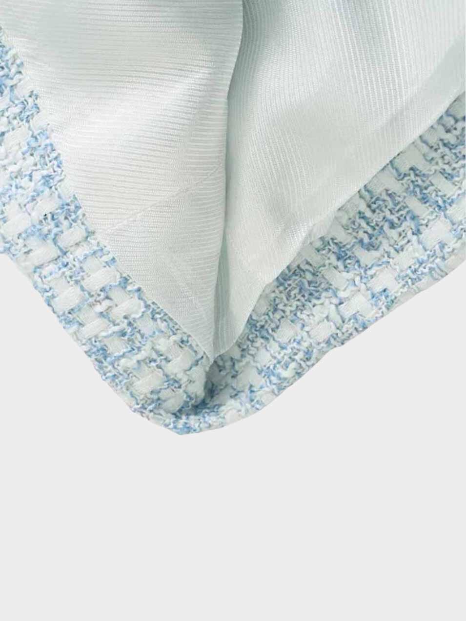 maßgeschneiderter Damenblazer in Hellblau