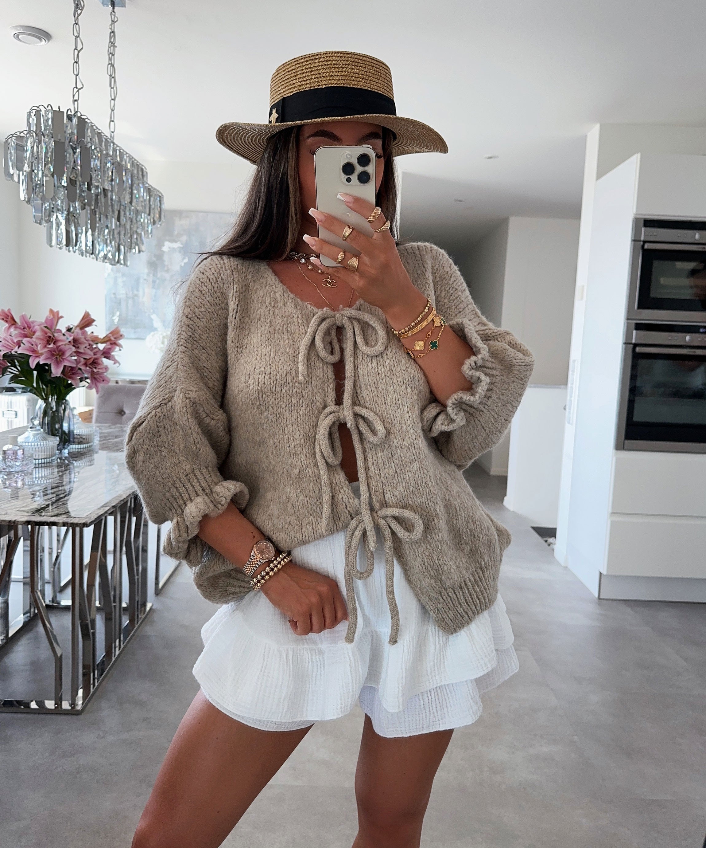 Valenzora Fia Three-Quarter Taupe