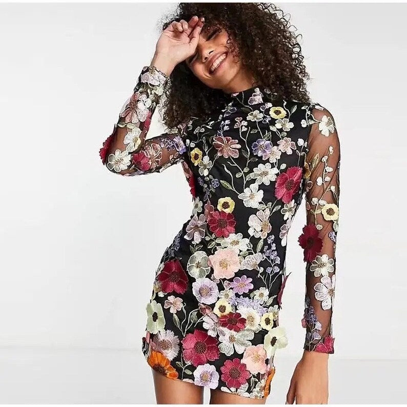 Valenzora | Handgemachtes Blumenkleid