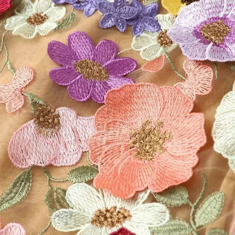 Valenzora | Handgemachtes Blumenkleid