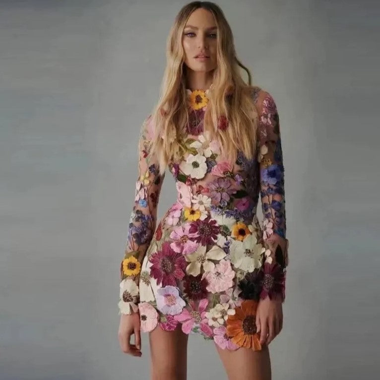 Valenzora | Handgemachtes Blumenkleid