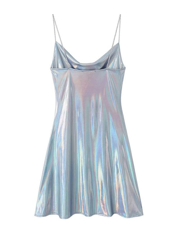 Valenzora | Metallisches Kleid mit tiefem Rückenausschnitt und Riemchen
