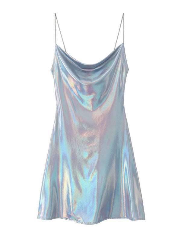 Valenzora | Metallisches Kleid mit tiefem Rückenausschnitt und Riemchen