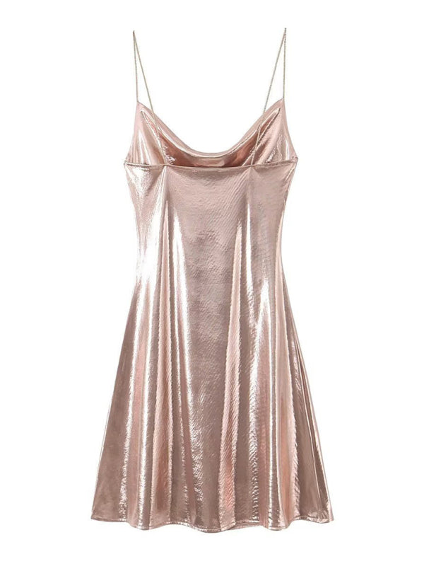 Valenzora | Metallisches Kleid mit tiefem Rückenausschnitt und Riemchen