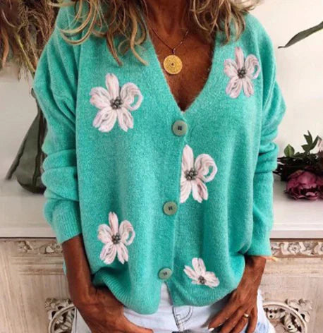 Valenzora | Classic and elegant winter cardigan.